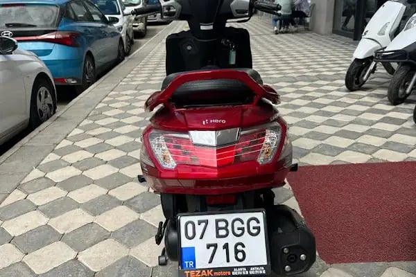 Piazza Invest Rent a Car - Resim 2