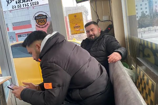 Bosna Hersek Taksi Durağı - Resim 9