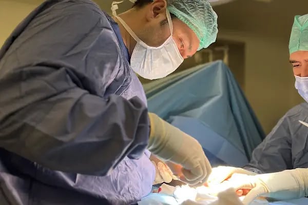 Op. Dr. Ömer Yonga- İstanbul Ortopedi ve Travmatoloji Doktoru - Resim 6