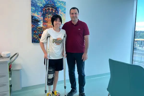 Op. Dr. Ömer Yonga- İstanbul Ortopedi ve Travmatoloji Doktoru - Resim 3
