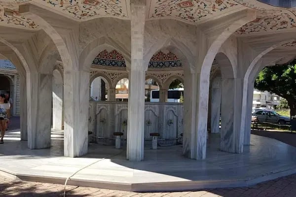 KUYULARÖNÜ CAMİ - Resim 20