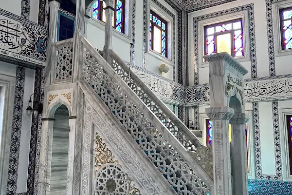 KUYULARÖNÜ CAMİ - Resim 2