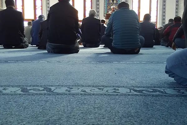 KUYULARÖNÜ CAMİ - Resim 18