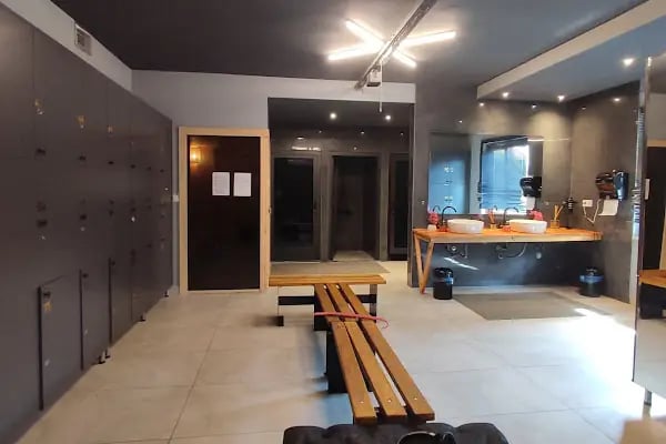 Tom's Gym Fitness Center - Resim 13