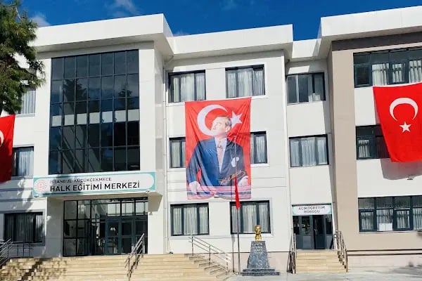 İSTANBUL - KÜÇÜKÇEKMECE HALK EĞİTİMİ MERKEZİ - Resim 2