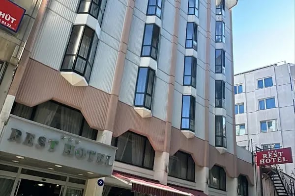 Rest Hotel - Resim 1