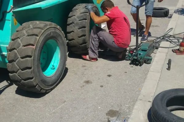 Lastik YOL YARDIM 7/24 Erdem oto Lastik - Resim 9