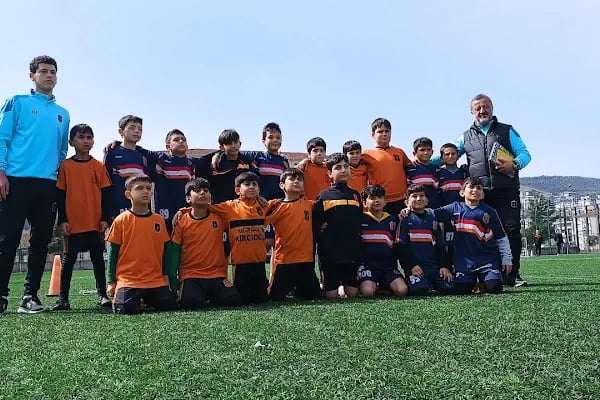 Gemlikspor Tesisleri - Resim 3