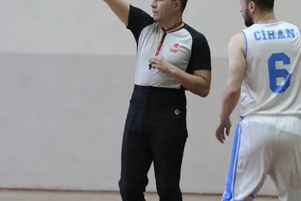 Gemlikspor Tesisleri - Resim 12