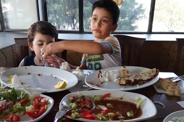 Hacısalihoğullari Döner Kebap - Resim 18