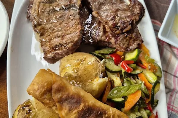 Vav Steakhouse - Resim 5