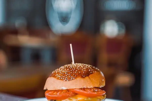 Vav Steakhouse - Resim 3