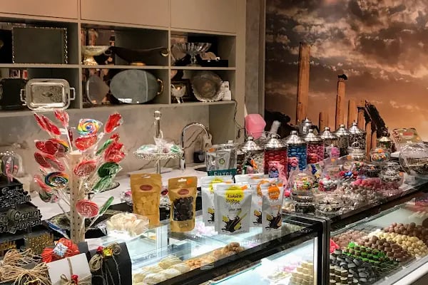 Bergama Pastane / Vanilla patisserie - Resim 4