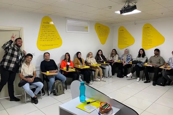 English Time Konya Bosna Kampüsü - Resim 3