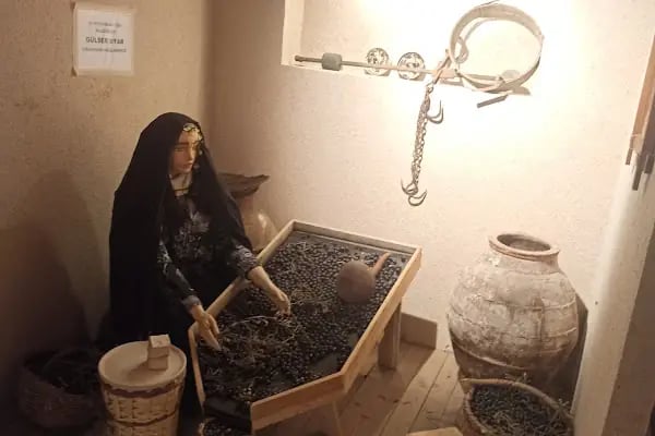 Mesleki Eğitim Merkezi - Resim 6