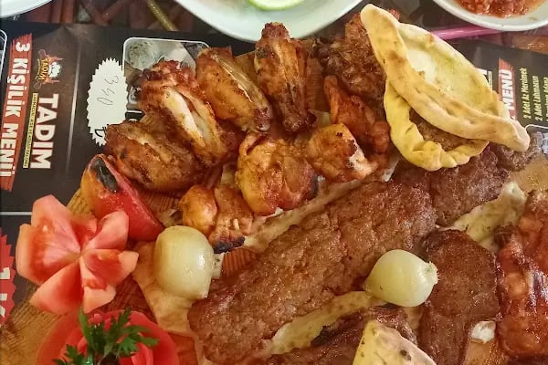 Tadım Lahmacun Pide Kebap Salonu Escom - Resim 3