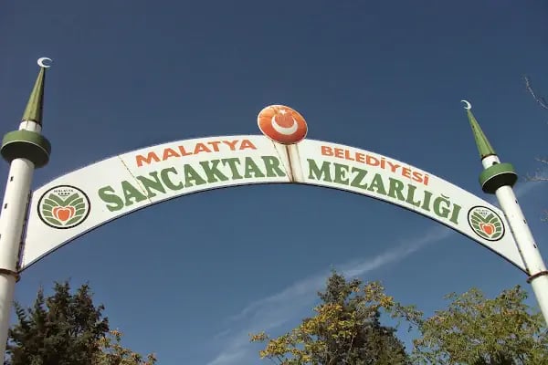 Sancaktar Mezarlığı - Resim 4