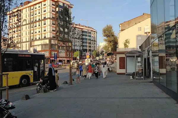 Candan Alışveriş Merkezleri - Resim 1