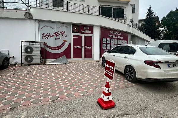 İşler Kitabevleri Ortaokul Depo - Resim 3