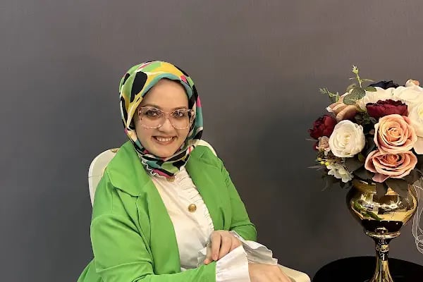 Dişhekimi Elif Kınalı Yurdakul - Resim 17
