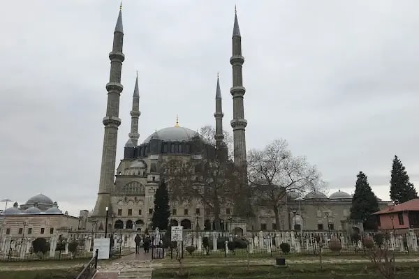 Osmanlı Mezar Taşları Sergileme Alanı - Resim 1