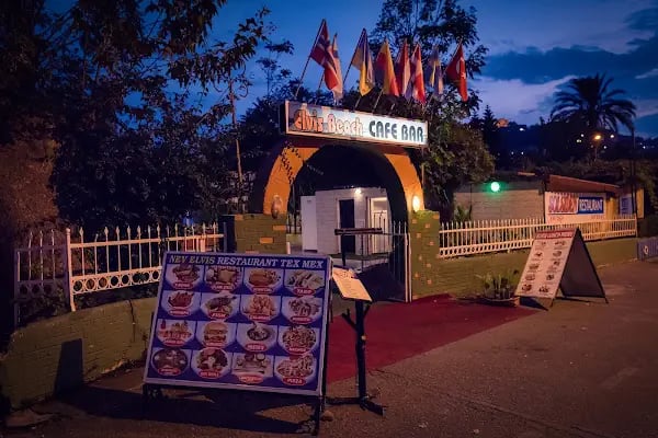 Alanya Elvis Beach Cafe Bar - Resim 3