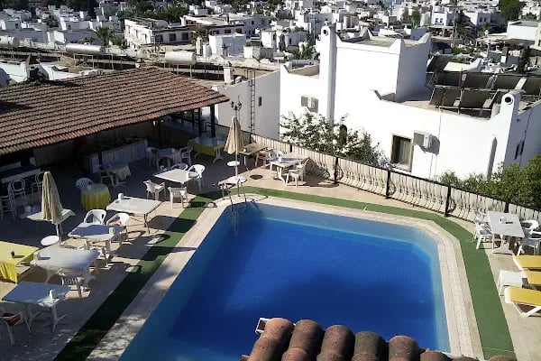 Jarra Hotel - Resim 6