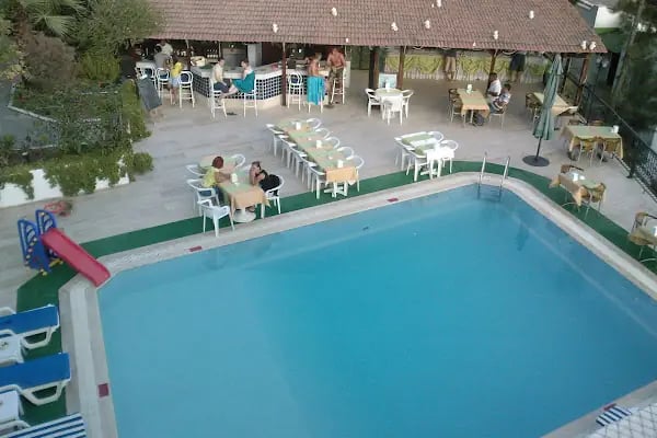 Jarra Hotel - Resim 3