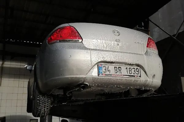AKYÜZ OTO YIKAMA Ve YAĞLAMA - Resim 19