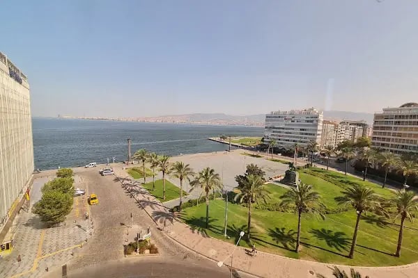 Mövenpick Hotel Izmir - Resim 17