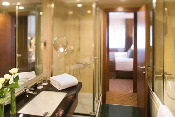 Mövenpick Hotel Izmir - Resim 4