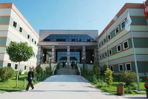 Kocaeli Üniversitesi Mühendislik Fakültesi Dekanlık - Resim 1