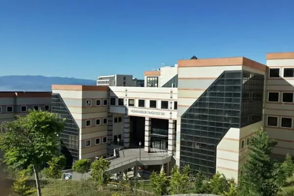 Kocaeli Üniversitesi Mühendislik Fakültesi Dekanlık - Resim 5