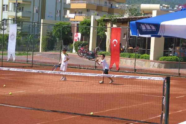 "Tennis Alanya" 4 Tennisplätze (Asche), Restaurant und Super Pool im Diva Alanya - Resim 19