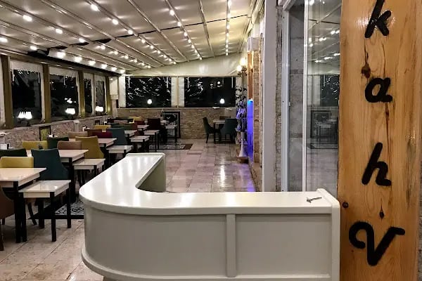 Pier Larbord Hookah Lounge - Resim 4
