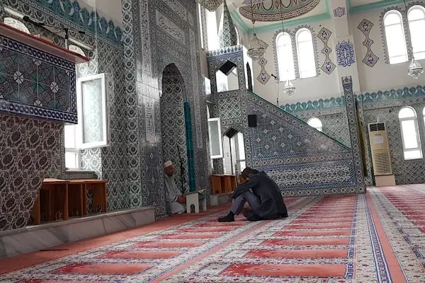 Türbe Cami - Resim 19