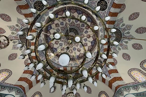 Türbe Cami - Resim 18