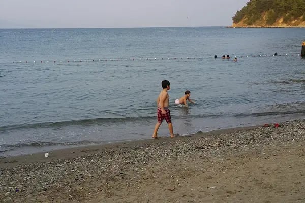 Zeytinbağı Halk Plajı - Resim 1
