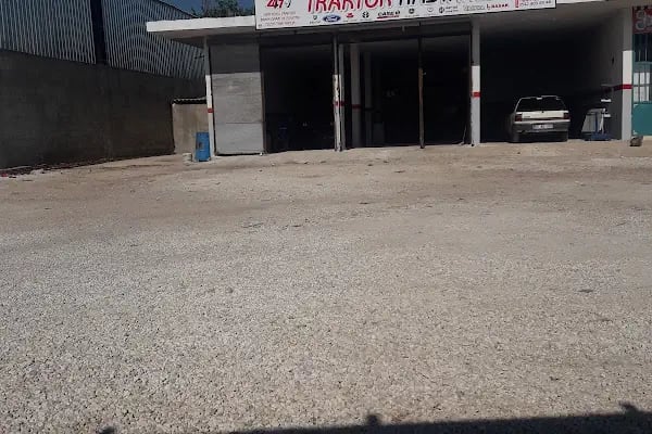 TRAKTÖR HASTANESİ - Resim 1