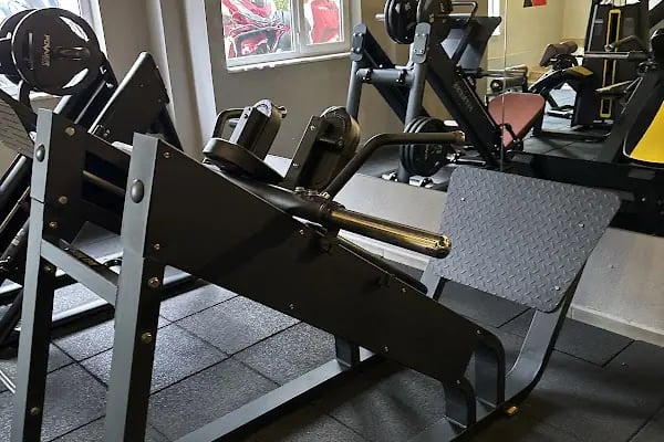 Need Fitness Club - Resim 15