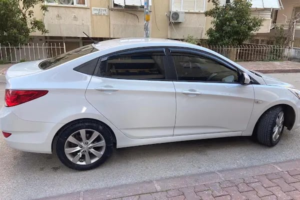 Happy Car Rental - Resim 5