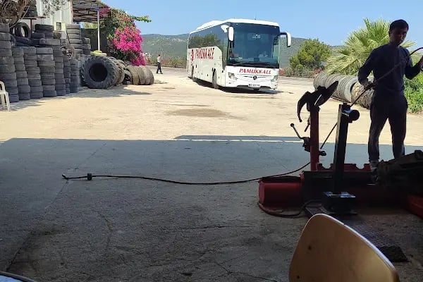 ŞÜKRÜ OTO LASTİK TAMİR SÖKME LASTİK TAKMA YOL YARDIM BODRUM - Resim 7