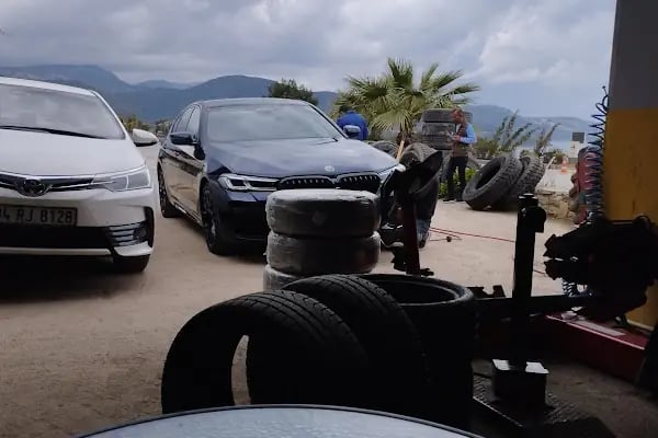 ŞÜKRÜ OTO LASTİK TAMİR SÖKME LASTİK TAKMA YOL YARDIM BODRUM - Resim 1