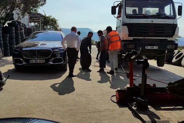 ŞÜKRÜ OTO LASTİK TAMİR SÖKME LASTİK TAKMA YOL YARDIM BODRUM - Resim 5