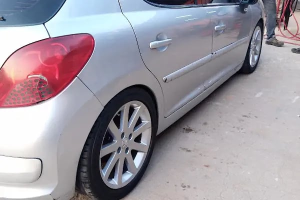 ŞÜKRÜ OTO LASTİK TAMİR SÖKME LASTİK TAKMA YOL YARDIM BODRUM - Resim 12