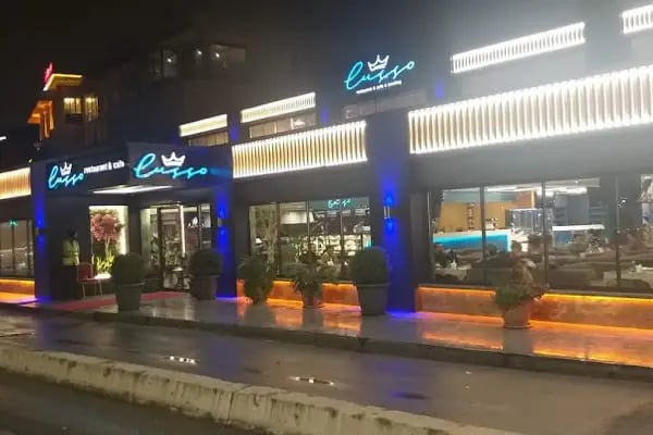 Lusso Restaurant Cafe - Resim 18