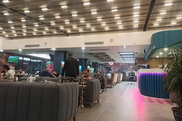 Lusso Restaurant Cafe - Resim 1