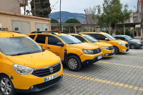 Soma Garaj Taksi Durağı - Resim 2