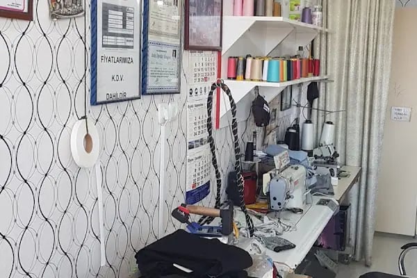Terzi Şaban (Her türlü tamirat yapılır. Abiye ve gelinlik tamiratı yapılır.) - Resim 1