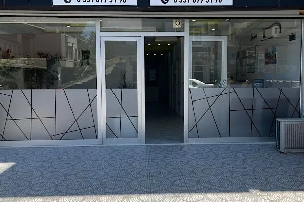Diş Hekimi Mine Parlak - Resim 1